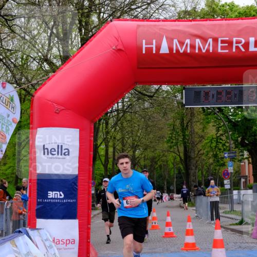 19.04.2026 - Hammer Lauf Tim E. http://msf.ph/oto/9539076 19.04.2026 11:32:27 Ziel 22, 154, 297, 433, 516, 624, 627 meine-sportfotos.de