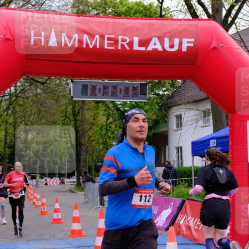 19.04.2026 - Hammer Lauf Tim E. http://msf.ph/oto/9539339 19.04.2026 11:34:10 Ziel 8, 112, 307, 601, 860, 929 meine-sportfotos.de