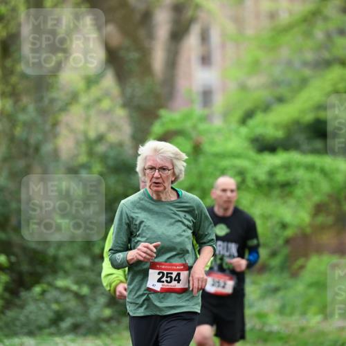 19.04.2026 - Hammer Lauf Dr. Thomas Lammeyer http://msf.ph/oto/9539646 19.04.2026 10:40:44 Laufen 254, 352 meine-sportfotos.de