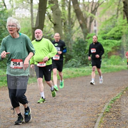 19.04.2026 - Hammer Lauf Dr. Thomas Lammeyer http://msf.ph/oto/9539658 19.04.2026 10:40:46 Laufen 254, 207, 352 meine-sportfotos.de