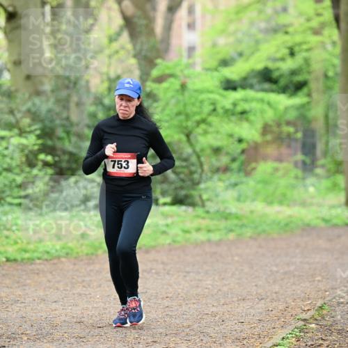 19.04.2026 - Hammer Lauf Dr. Thomas Lammeyer http://msf.ph/oto/9540258 19.04.2026 10:42:33 Laufen 753 meine-sportfotos.de