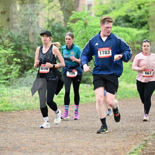 19.04.2026 - Hammer Lauf Dr. Thomas Lammeyer http://msf.ph/oto/9540488 19.04.2026 10:43:26 Laufen 1696, 126, 1783, 667, 652 meine-sportfotos.de