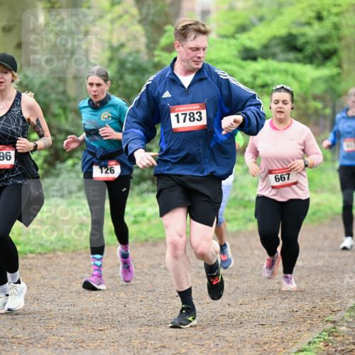 19.04.2026 - Hammer Lauf Dr. Thomas Lammeyer http://msf.ph/oto/9540493 19.04.2026 10:43:26 Laufen 1696, 126, 1783, 667, 652 meine-sportfotos.de