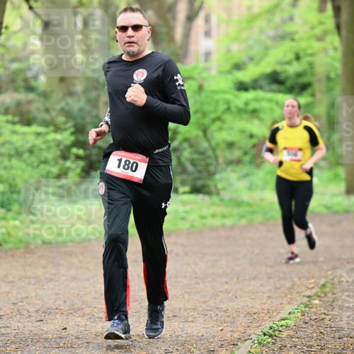 19.04.2026 - Hammer Lauf Dr. Thomas Lammeyer http://msf.ph/oto/9540711 19.04.2026 10:44:03 Laufen 180 meine-sportfotos.de