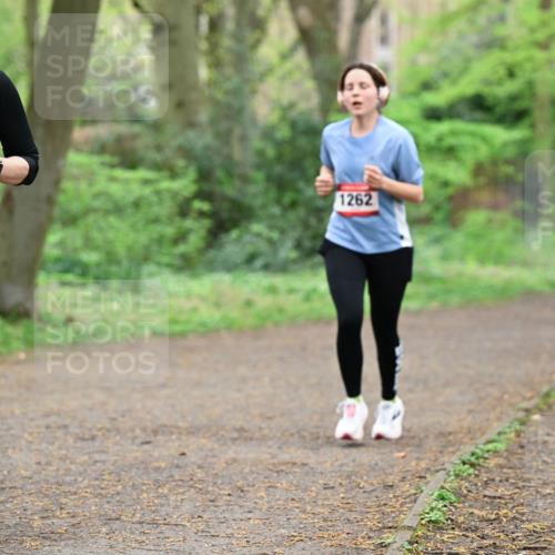 19.04.2026 - Hammer Lauf Dr. Thomas Lammeyer http://msf.ph/oto/9541571 19.04.2026 10:47:09 Laufen 909, 1262 meine-sportfotos.de