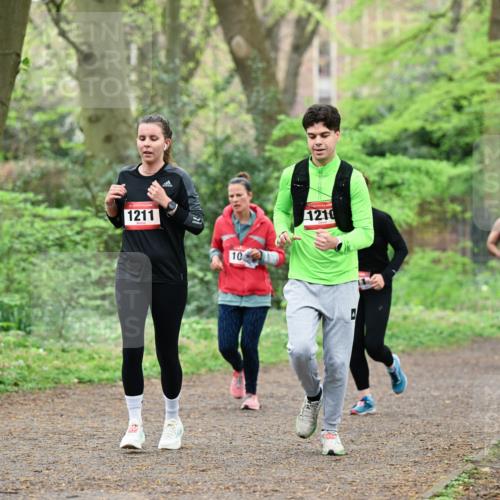 19.04.2026 - Hammer Lauf Dr. Thomas Lammeyer http://msf.ph/oto/9541679 19.04.2026 10:47:45 Laufen 1211, 1210 meine-sportfotos.de