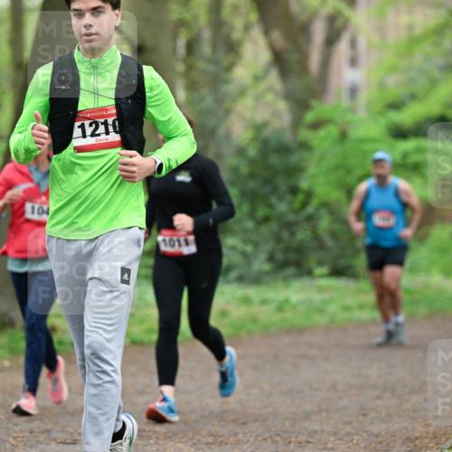 19.04.2026 - Hammer Lauf Dr. Thomas Lammeyer http://msf.ph/oto/9541690 19.04.2026 10:47:47 Laufen 1210, 104, 1011 meine-sportfotos.de