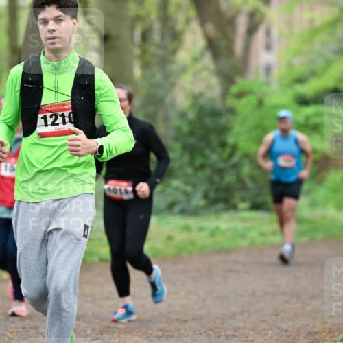19.04.2026 - Hammer Lauf Dr. Thomas Lammeyer http://msf.ph/oto/9541691 19.04.2026 10:47:47 Laufen 1210, 1014 meine-sportfotos.de