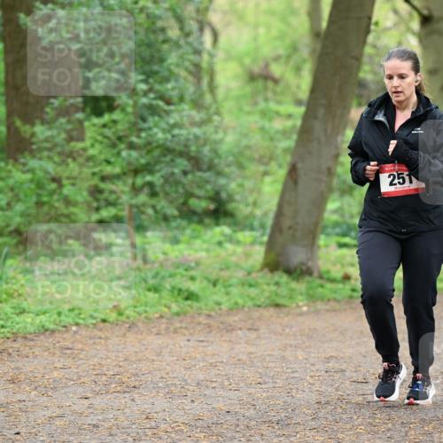 19.04.2026 - Hammer Lauf Dr. Thomas Lammeyer http://msf.ph/oto/9541944 19.04.2026 10:49:23 Laufen 251 meine-sportfotos.de
