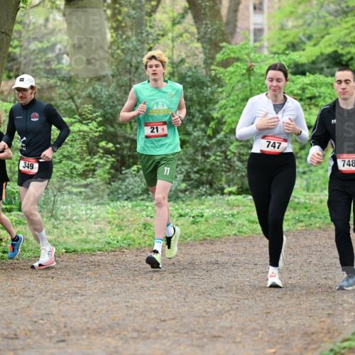 19.04.2026 - Hammer Lauf Dr. Thomas Lammeyer http://msf.ph/oto/9542139 19.04.2026 10:50:58 Laufen 141, 349, 211, 747, 748 meine-sportfotos.de