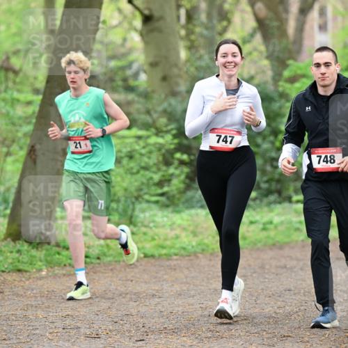 19.04.2026 - Hammer Lauf Dr. Thomas Lammeyer http://msf.ph/oto/9542149 19.04.2026 10:50:59 Laufen 747, 748 meine-sportfotos.de