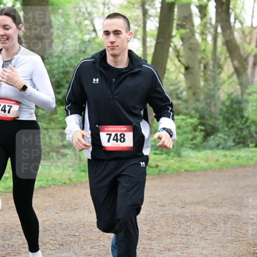 19.04.2026 - Hammer Lauf Dr. Thomas Lammeyer http://msf.ph/oto/9542165 19.04.2026 10:51:02 Laufen 211, 747, 748 meine-sportfotos.de