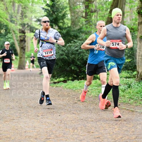 19.04.2026 - Hammer Lauf Dr. Thomas Lammeyer http://msf.ph/oto/9543287 19.04.2026 11:02:35 Laufen 171, 1747, 1219, 236, 574 meine-sportfotos.de