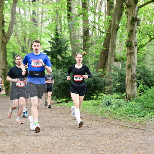 19.04.2026 - Hammer Lauf Dr. Thomas Lammeyer http://msf.ph/oto/9543844 19.04.2026 11:03:43 Laufen 920, 117, 103, 604, 681, 912 meine-sportfotos.de