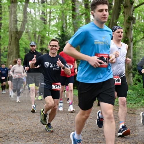 19.04.2026 - Hammer Lauf Dr. Thomas Lammeyer http://msf.ph/oto/9543993 19.04.2026 11:03:59 Laufen 239, 141, 144 meine-sportfotos.de