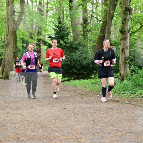 19.04.2026 - Hammer Lauf Dr. Thomas Lammeyer http://msf.ph/oto/9544441 19.04.2026 11:04:48 Laufen 202, 201 meine-sportfotos.de