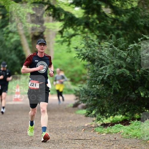 19.04.2026 - Hammer Lauf Dr. Thomas Lammeyer http://msf.ph/oto/9545683 19.04.2026 11:26:03 Laufen 221 meine-sportfotos.de