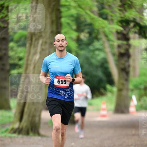 19.04.2026 - Hammer Lauf Dr. Thomas Lammeyer http://msf.ph/oto/9545966 19.04.2026 11:27:01 Laufen 695 meine-sportfotos.de