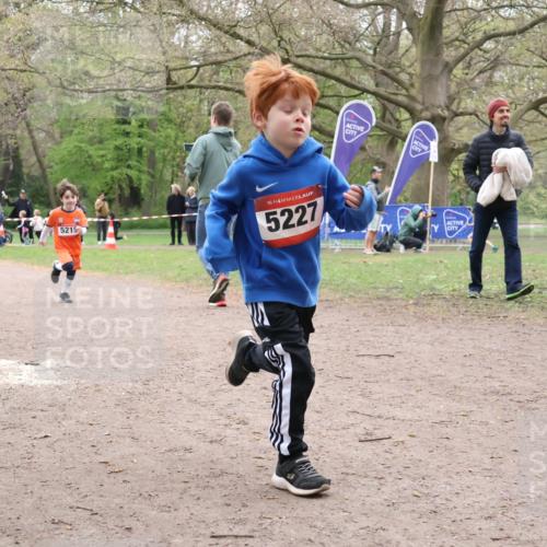 19.04.2026 - Hammer Lauf Lena Gebhardt http://msf.ph/oto/9562046 19.04.2026 09:11:05 Laufen 5220, 5215, 16, 5227 meine-sportfotos.de