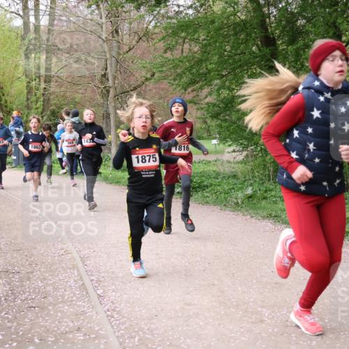 19.04.2026 - Hammer Lauf Lena Gebhardt http://msf.ph/oto/9562430 19.04.2026 09:25:32 Laufen 1702, 1822, 569, 1432, 1863, 1875, 1816 meine-sportfotos.de