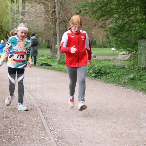 19.04.2026 - Hammer Lauf Lena Gebhardt http://msf.ph/oto/9562960 19.04.2026 09:28:51 Laufen 16, 776, 16, 851 meine-sportfotos.de