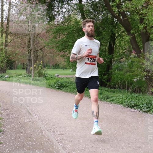 19.04.2026 - Hammer Lauf Lena Gebhardt http://msf.ph/oto/9563072 19.04.2026 10:02:46 Laufen 16, 1220 meine-sportfotos.de