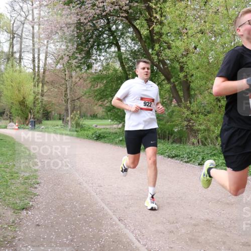 19.04.2026 - Hammer Lauf Lena Gebhardt http://msf.ph/oto/9563166 19.04.2026 10:05:23 Laufen 922, 16, 355 meine-sportfotos.de