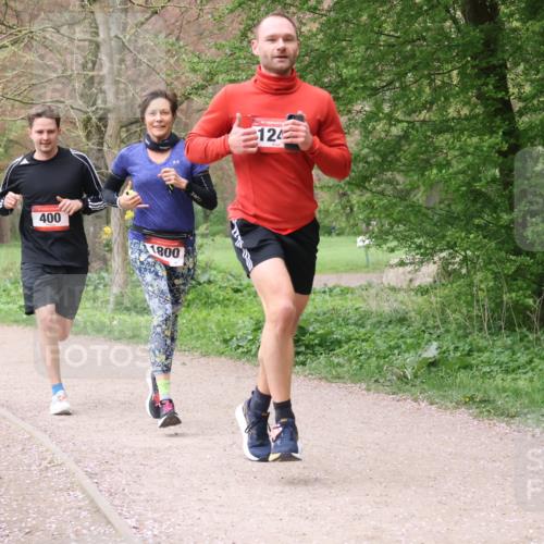 19.04.2026 - Hammer Lauf Lena Gebhardt http://msf.ph/oto/9563367 19.04.2026 10:08:22 Laufen 400, 1800, 124 meine-sportfotos.de