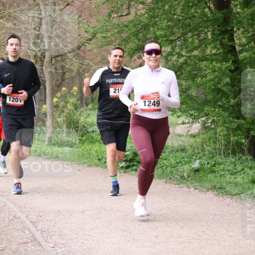 19.04.2026 - Hammer Lauf Lena Gebhardt http://msf.ph/oto/9563778 19.04.2026 10:13:09 Laufen 551, 113, 1201, 215, 16, 1249 meine-sportfotos.de