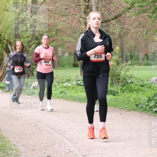 19.04.2026 - Hammer Lauf Lena Gebhardt http://msf.ph/oto/9563918 19.04.2026 10:14:07 Laufen 1744, 804, 755 meine-sportfotos.de