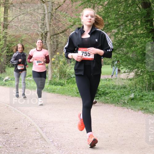 19.04.2026 - Hammer Lauf Lena Gebhardt http://msf.ph/oto/9563920 19.04.2026 10:14:08 Laufen 1744, 804, 755 meine-sportfotos.de