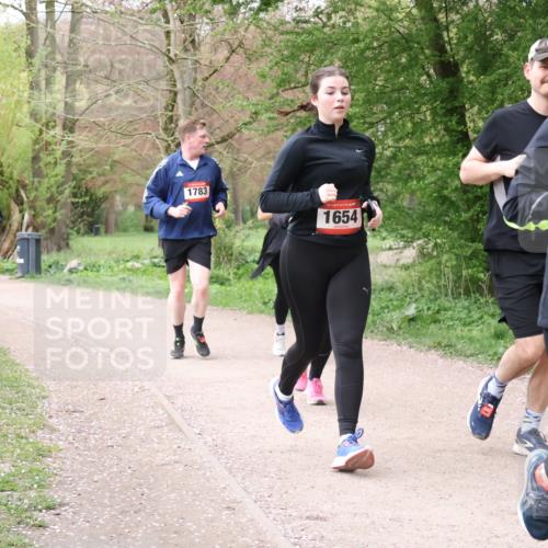 19.04.2026 - Hammer Lauf Lena Gebhardt http://msf.ph/oto/9564046 19.04.2026 10:15:46 Laufen 1783, 16, 1654, 16, 343 meine-sportfotos.de