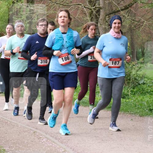 19.04.2026 - Hammer Lauf Lena Gebhardt http://msf.ph/oto/9564304 19.04.2026 10:19:00 Laufen 1767, 310, 186, 21, 187 meine-sportfotos.de