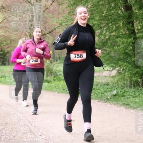 19.04.2026 - Hammer Lauf Lena Gebhardt http://msf.ph/oto/9564360 19.04.2026 10:19:56 Laufen 24, 248, 16, 756 meine-sportfotos.de