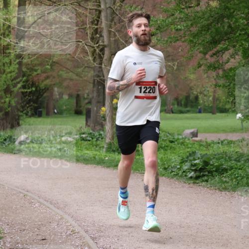 19.04.2026 - Hammer Lauf Lena Gebhardt http://msf.ph/oto/9564431 19.04.2026 10:21:45 Laufen 16, 1220 meine-sportfotos.de