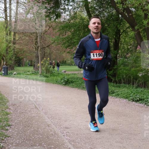 19.04.2026 - Hammer Lauf Lena Gebhardt http://msf.ph/oto/9564552 19.04.2026 10:25:52 Laufen 16, 1190 meine-sportfotos.de