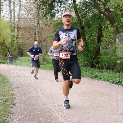 19.04.2026 - Hammer Lauf Lena Gebhardt http://msf.ph/oto/9564644 19.04.2026 10:30:56 Laufen 399, 916, 182 meine-sportfotos.de