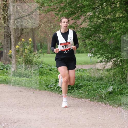 19.04.2026 - Hammer Lauf Lena Gebhardt http://msf.ph/oto/9564901 19.04.2026 10:39:24 Laufen 978 meine-sportfotos.de