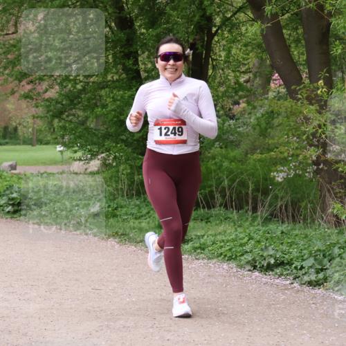 19.04.2026 - Hammer Lauf Lena Gebhardt http://msf.ph/oto/9565049 19.04.2026 10:42:09 Laufen 16, 1249 meine-sportfotos.de