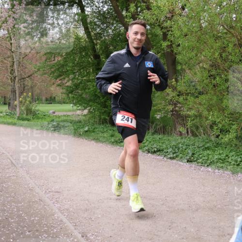 19.04.2026 - Hammer Lauf Lena Gebhardt http://msf.ph/oto/9565122 19.04.2026 10:43:22 Laufen 221, 1008, 241 meine-sportfotos.de