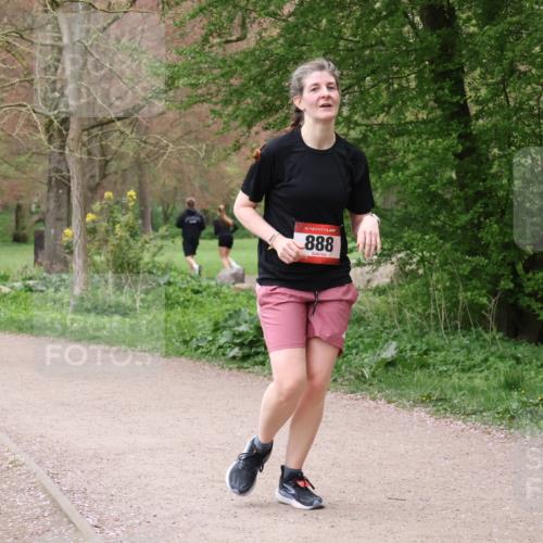 19.04.2026 - Hammer Lauf Lena Gebhardt http://msf.ph/oto/9565264 19.04.2026 10:47:27 Laufen 798, 16, 888 meine-sportfotos.de