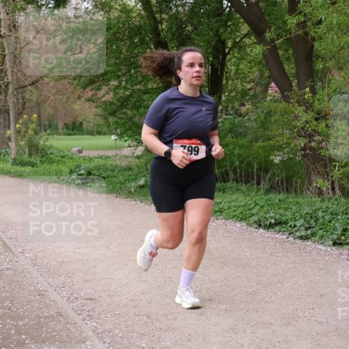 19.04.2026 - Hammer Lauf Lena Gebhardt http://msf.ph/oto/9565360 19.04.2026 10:49:58 Laufen 16, 99 meine-sportfotos.de