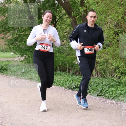 19.04.2026 - Hammer Lauf Lena Gebhardt http://msf.ph/oto/9565448 19.04.2026 10:52:35 Laufen 747, 748 meine-sportfotos.de