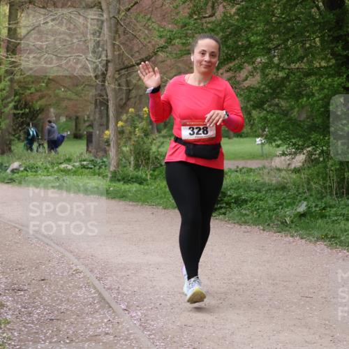 19.04.2026 - Hammer Lauf Lena Gebhardt http://msf.ph/oto/9565619 19.04.2026 10:59:14 Laufen 16, 328 meine-sportfotos.de