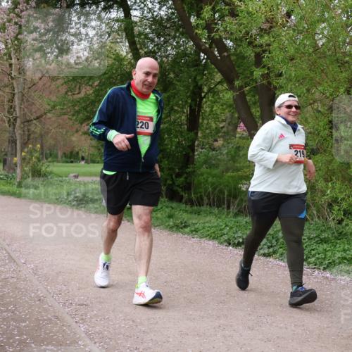 19.04.2026 - Hammer Lauf Lena Gebhardt http://msf.ph/oto/9565658 19.04.2026 11:02:25 Laufen 220, 219 meine-sportfotos.de