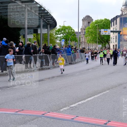 25.04.2026 - Das Zehntel Tim E. http://msf.ph/oto/9570630 25.04.2026 09:02:51 Ziel 1058, 1168, 1400, 2119, 2122, 2126, 2271, 2273, 2356, 2374, 2695, 2846, 3448, 3457 meine-sportfotos.de