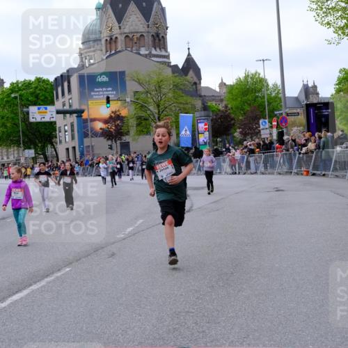 25.04.2026 - Das Zehntel Tim E. http://msf.ph/oto/9571294 25.04.2026 09:06:11 Ziel 1321, 1524, 2180, 2202, 2614, 2973, 2985, 3732, 3735, 3742, 3864, 3934, 3935 meine-sportfotos.de