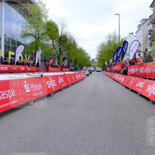 25.04.2026 - Das Zehntel Tim E. http://msf.ph/oto/9571970 25.04.2026 10:14:10 Ziel  meine-sportfotos.de