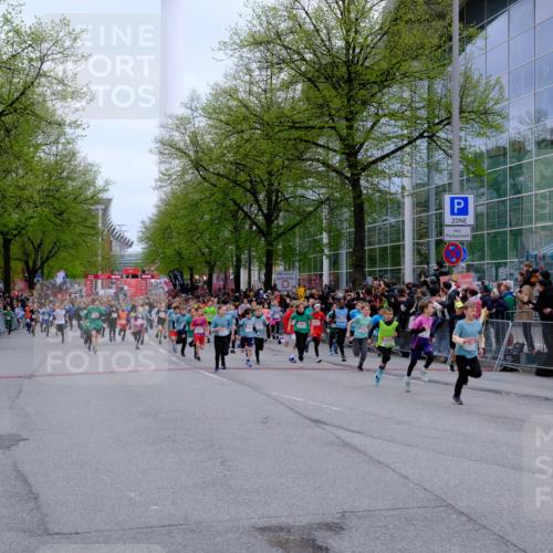 25.04.2026 - Das Zehntel Tim E. http://msf.ph/oto/9572000 25.04.2026 10:30:41 Ziel  meine-sportfotos.de