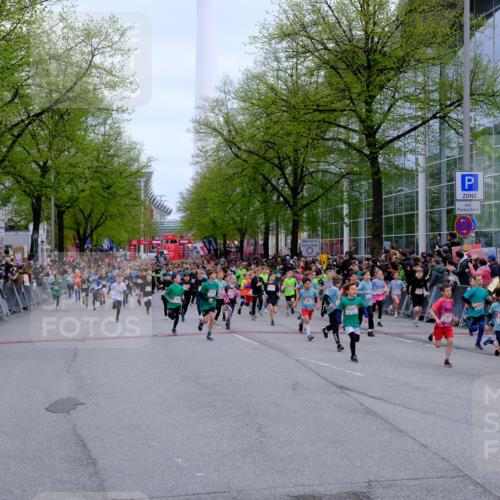 25.04.2026 - Das Zehntel Tim E. http://msf.ph/oto/9572008 25.04.2026 10:30:43 Ziel  meine-sportfotos.de